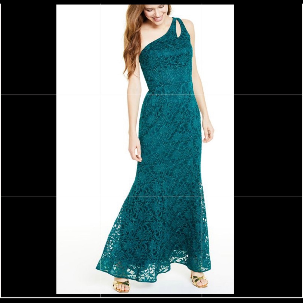 Emerald Green Gown. Off the Shoulder. Never Worn with Tags.